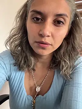 Isabella varella- online show from May 2026 03:08:01 PM