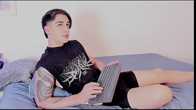 Thiago angel online show from June 2026 02:24:02 AM