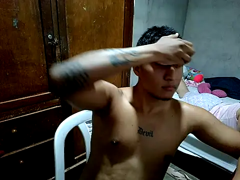 JuanchoCol  online show from April 2026 12:46:02 AM