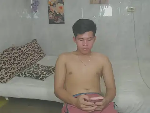 Snapshot of ur_bigcockeziekiel chatting on April 2026 04:59:01 PM ur bigcockeziekiel online show from April 2026 04:59:01 PM