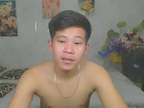 Snapshot of ur_bigcockeziekiel chatting on April 2026 10:48:01 AM ur bigcockeziekiel online show from April 2026 10:48:01 AM