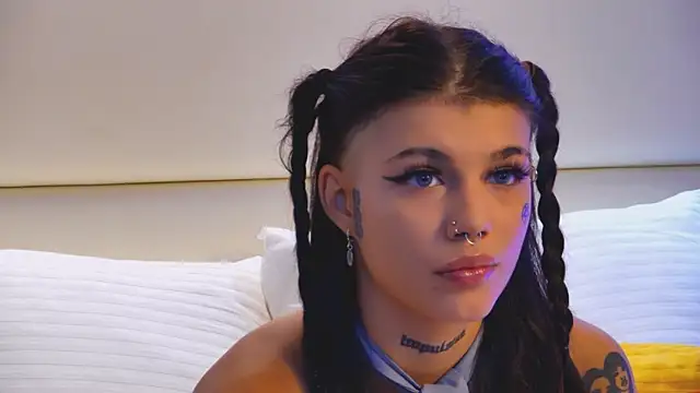 YasminnStorm online show from May 2026 04:40:01 AM