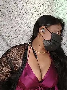 Snapshot of Romantic_Woman chatting on May 2026 08:08:02 AM Romantic Woman online show from May 2026 08:08:02 AM