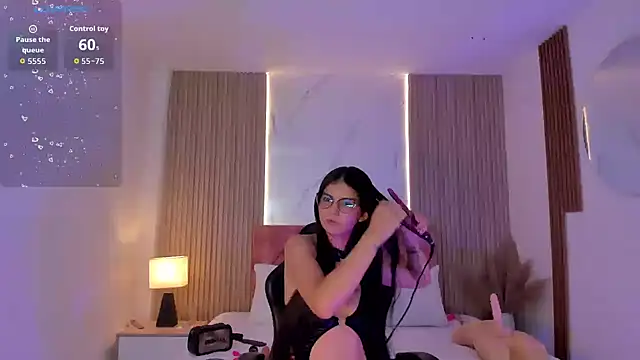 clairemillerx online show from June 2026 12:10:02 PM