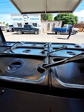 PabloyELi online show from April 2026 04:29:01 PM