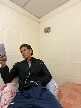 Gaby1823 online show from April 2026 07:28:02 PM