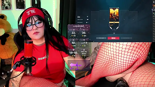 Snapshot of EternaAura_ chatting on April 2026 01:27:02 PM EternaAura online show from April 2026 01:27:02 PM