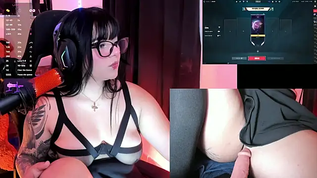 Snapshot of EternaAura_ chatting on June 2026 01:43:02 PM EternaAura online show from June 2026 01:43:02 PM