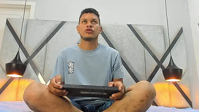 NohaBrooks online show from April 2026 12:02:01 PM