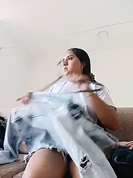 Valentina Narvaez online show from July 2026 03:49:01 PM