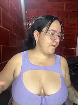 Fresita-12 online show from May 2026 07:23:02 PM