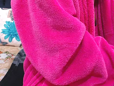 Snapshot of ChocolateClitt chatting on April 2026 12:38:02 PM ChocolateClitt online show from April 2026 12:38:02 PM