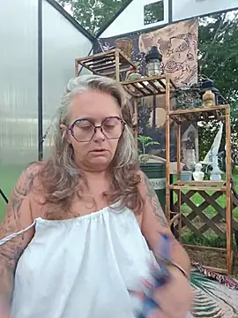 Blondejenn online show from July 2026 11:25:01 AM