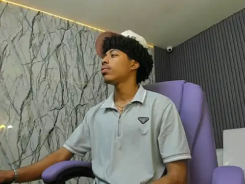 velvetcouple x online show from April 2026 01:17:01 PM