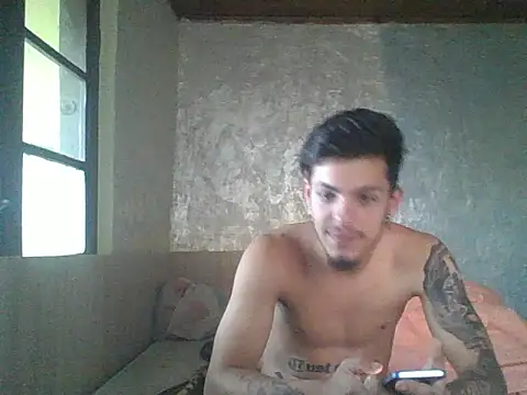 robertmrn112 online show from May 2026 05:22:02 PM