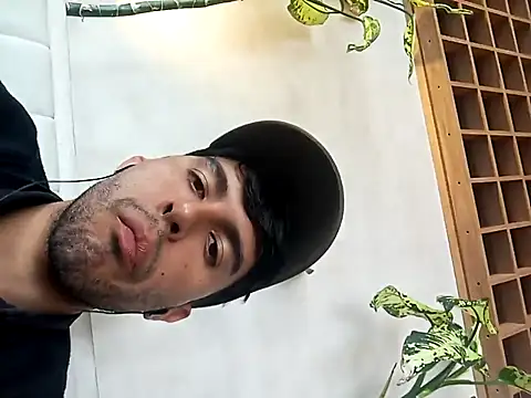 Snapshot of RodrigoColby2 chatting on April 2026 07:18:02 PM RodrigoColby2 online show from April 2026 07:18:02 PM