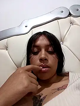 mara-ross online show from April 2026 04:02:02 AM