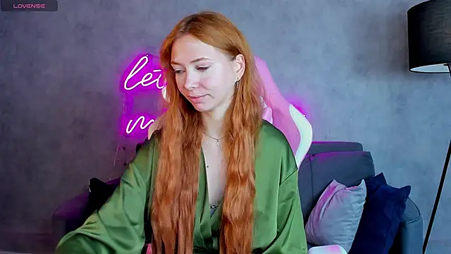 Snapshot of Sienna_Nyx chatting on June 2026 09:15:02 AM Sienna Nyx online show from June 2026 09:15:02 AM