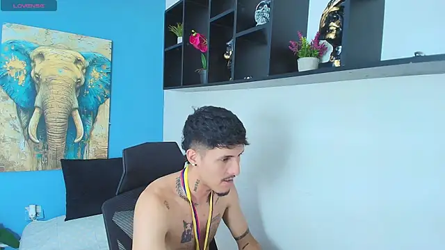 ALEXXXTREM69 online show from April 2026 12:13:01 AM