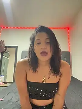 Emily Gaez online show from April 2026 08:20:01 PM