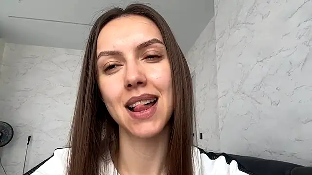 BrandyNorthcott online show from May 2026 04:41:01 AM