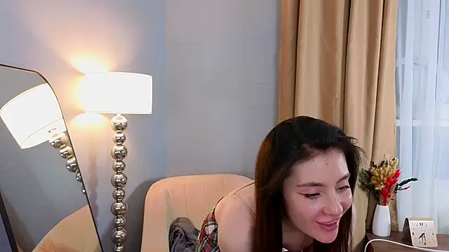 Snapshot of KimiFivePlus chatting on April 2026 03:28:02 PM KimiFivePlus online show from April 2026 03:28:02 PM