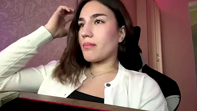 Mary Nitherson online show from April 2026 10:30:01 AM