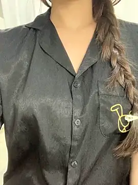 Mon2k-sayhi online show from April 2026 03:06:01 PM