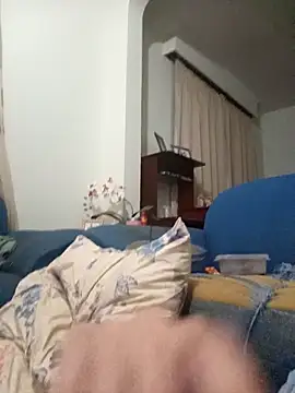 raiotrajado online show from April 2026 08:09:02 AM