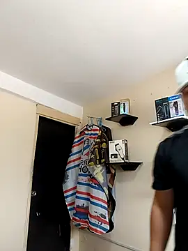 boysexy2207 online show from April 2026 03:36:01 PM