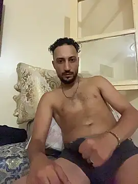 Snapshot of legende59 chatting on June 2026 11:24:02 PM legende59 online show from June 2026 11:24:02 PM