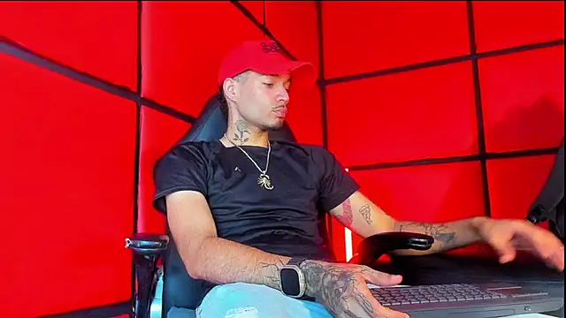 Daniel huge22 online show from July 2026 07:29:02 PM