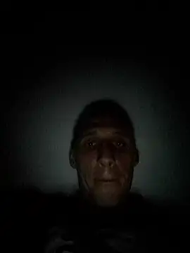 Snapshot of Aleksander199595 chatting on April 2026 03:51:02 AM Aleksander199595 online show from April 2026 03:51:02 AM