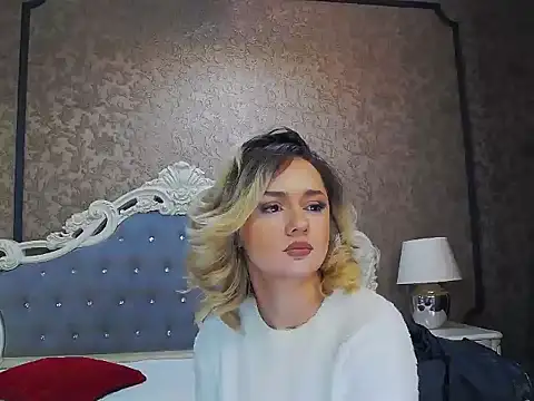 Snapshot of Ivy_Quin chatting on April 2026 04:01:01 AM Ivy Quin online show from April 2026 04:01:01 AM