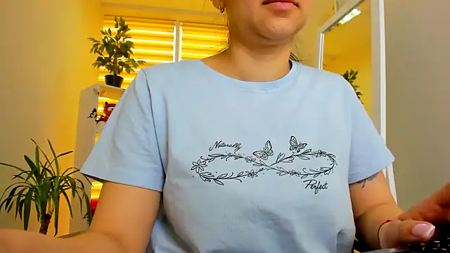 Tianniaa online show from April 2026 08:18:02 AM