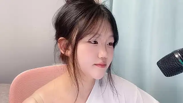 Lilababy00 online show from April 2026 02:56:01 PM