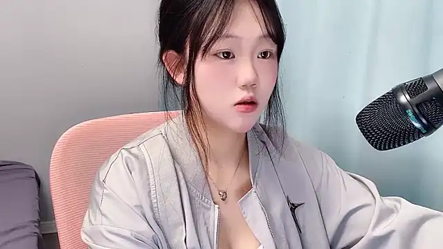 Lilababy00 online show from April 2026 11:56:01 AM
