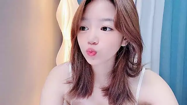 Snapshot of Lilababy00 chatting on July 2026 04:09:01 AM Lilababy00 online show from July 2026 04:09:01 AM