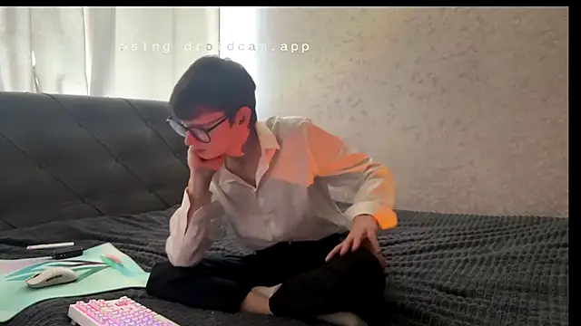 Snapshot of dalvos chatting on April 2026 07:25:02 AM dalvos online show from April 2026 07:25:02 AM