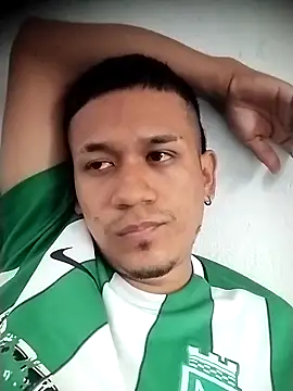 Snapshot of _Morenoo_Col_17cm chatting on April 2026 01:00:02 PM Morenoo Col 17cm online show from April 2026 01:00:02 PM