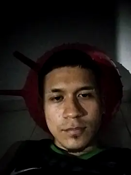 Snapshot of _Morenoo_Col_17cm chatting on April 2026 04:39:01 AM Morenoo Col 17cm online show from April 2026 04:39:01 AM