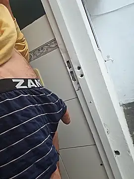 lucasanal20 online show from May 2026 11:15:01 AM