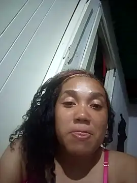 Snapshot of BellaDominant chatting on April 2026 04:01:01 AM BellaDominant online show from April 2026 04:01:01 AM