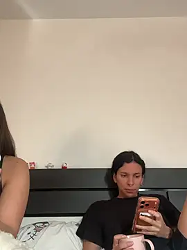 Snapshot of geneblan28 chatting on April 2026 04:40:01 PM geneblan28 online show from April 2026 04:40:01 PM