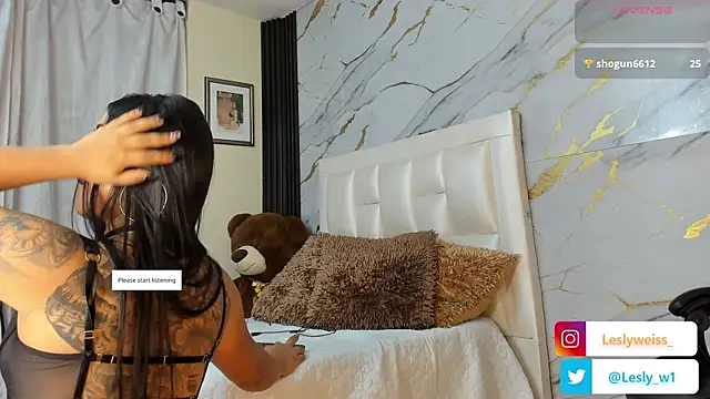 lesly1w online show from June 2026 11:45:01 AM