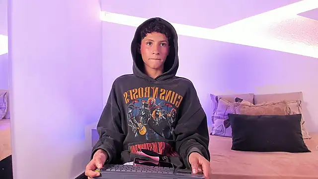 Velvet An online show from May 2026 05:14:02 AM