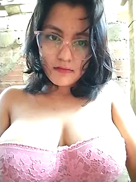 sienna elara online show from April 2026 10:58:02 AM
