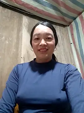 vanlucky2 online show from April 2026 11:03:02 PM