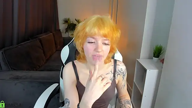 Snapshot of Star_Bee chatting on April 2026 10:48:01 AM Star Bee online show from April 2026 10:48:01 AM