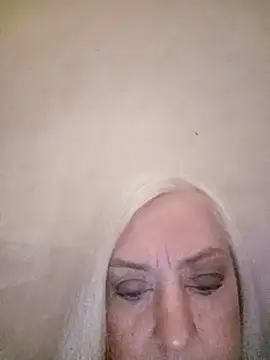 Snapshot of Julia20X chatting on April 2026 11:59:01 AM Julia20X online show from April 2026 11:59:01 AM